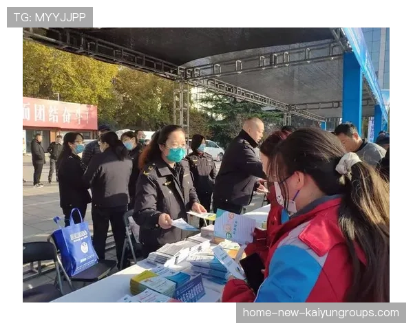 加强对群众赛事覆盖的全媒体新闻平台，现拟起草一份关于举办加强群众文艺团队